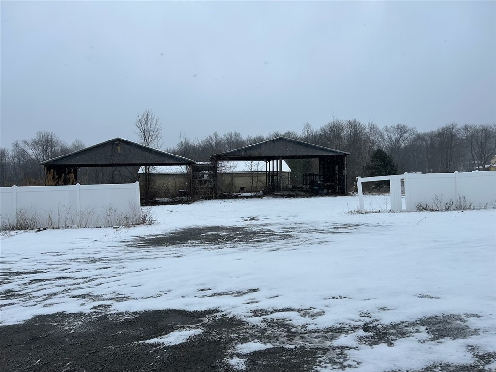 2327 Harlansburg Rd