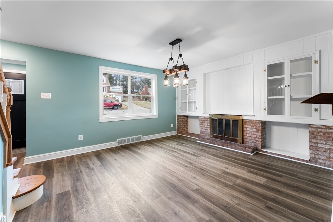 111 Sycamore Dr