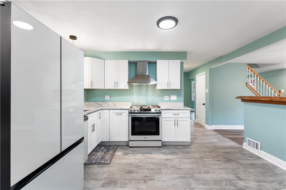 111 Sycamore Dr