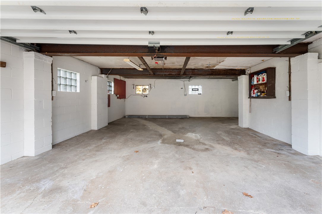 111 Sycamore Dr