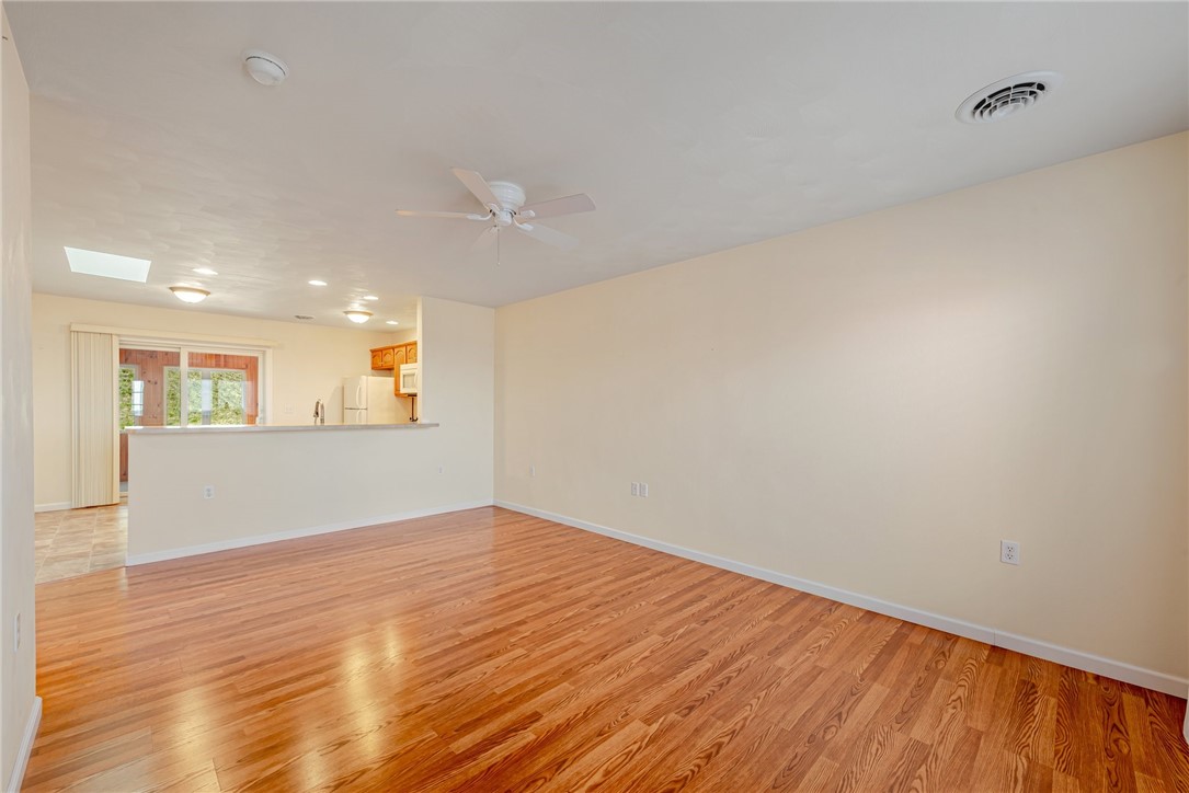 922 Summerview Ln