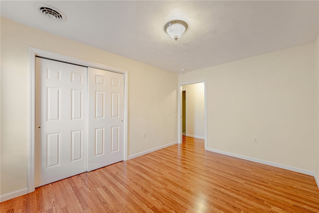 922 Summerview Ln
