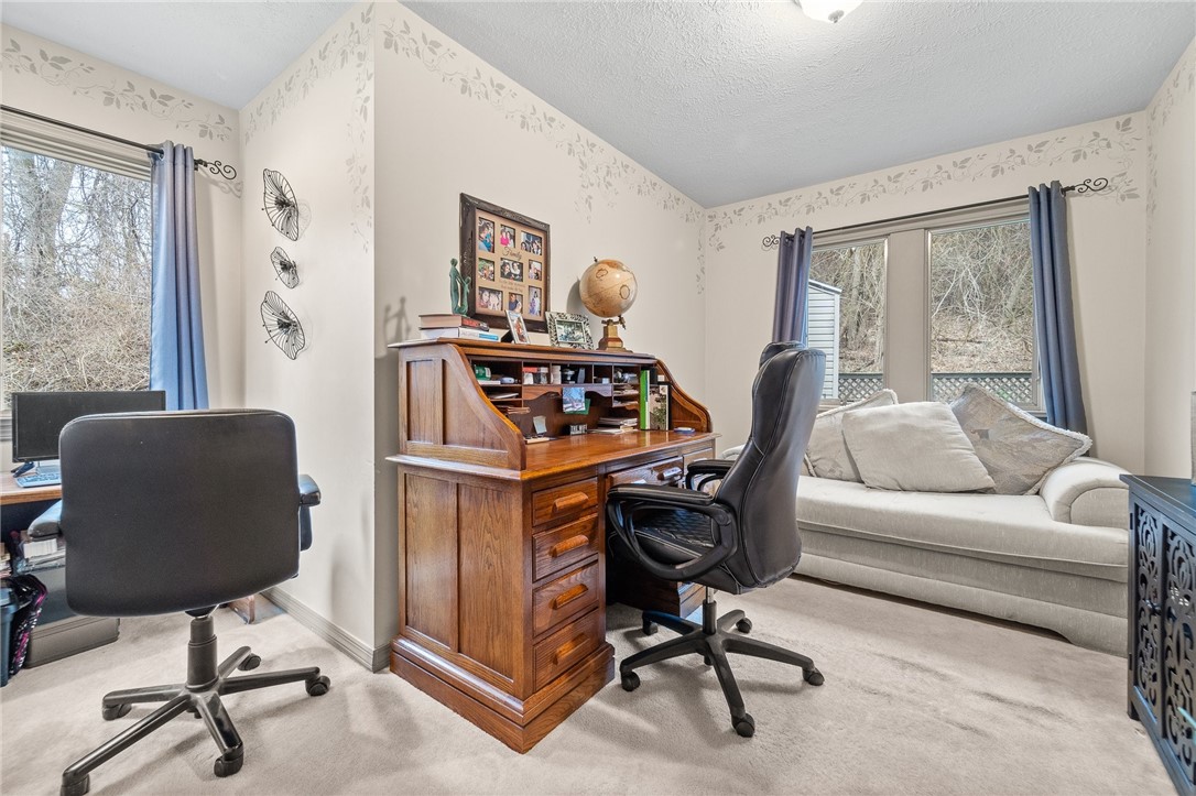 5698 Aiken Rd