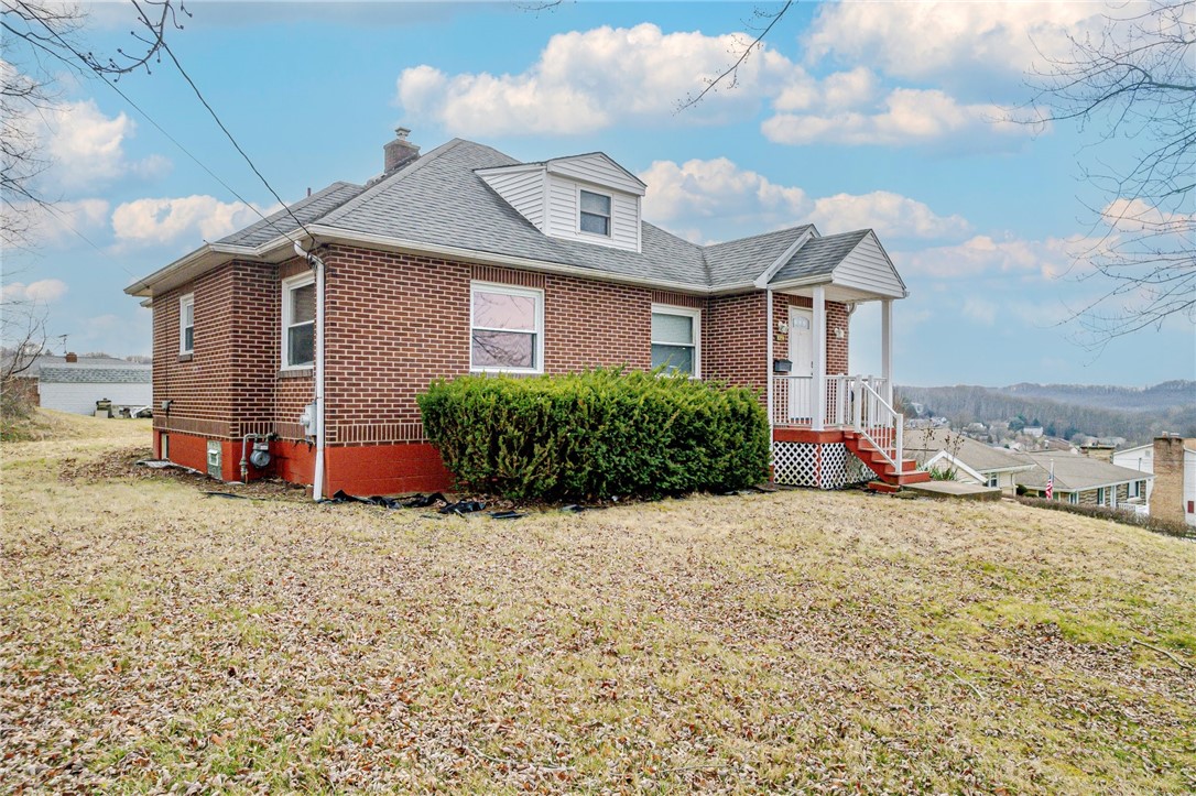 1059 Summit Dr
