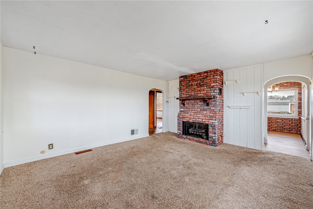 1059 Summit Dr