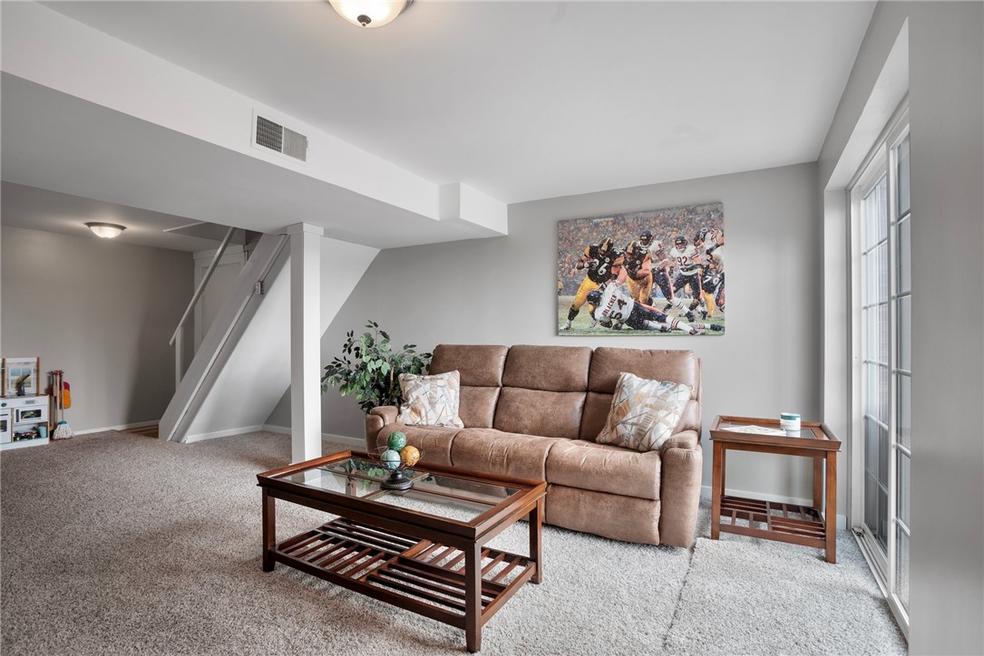 133 Rhodes Ave