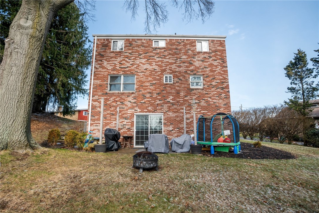 133 Rhodes Ave