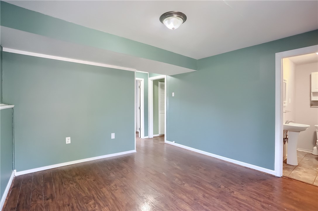 501 Crestwood Court
