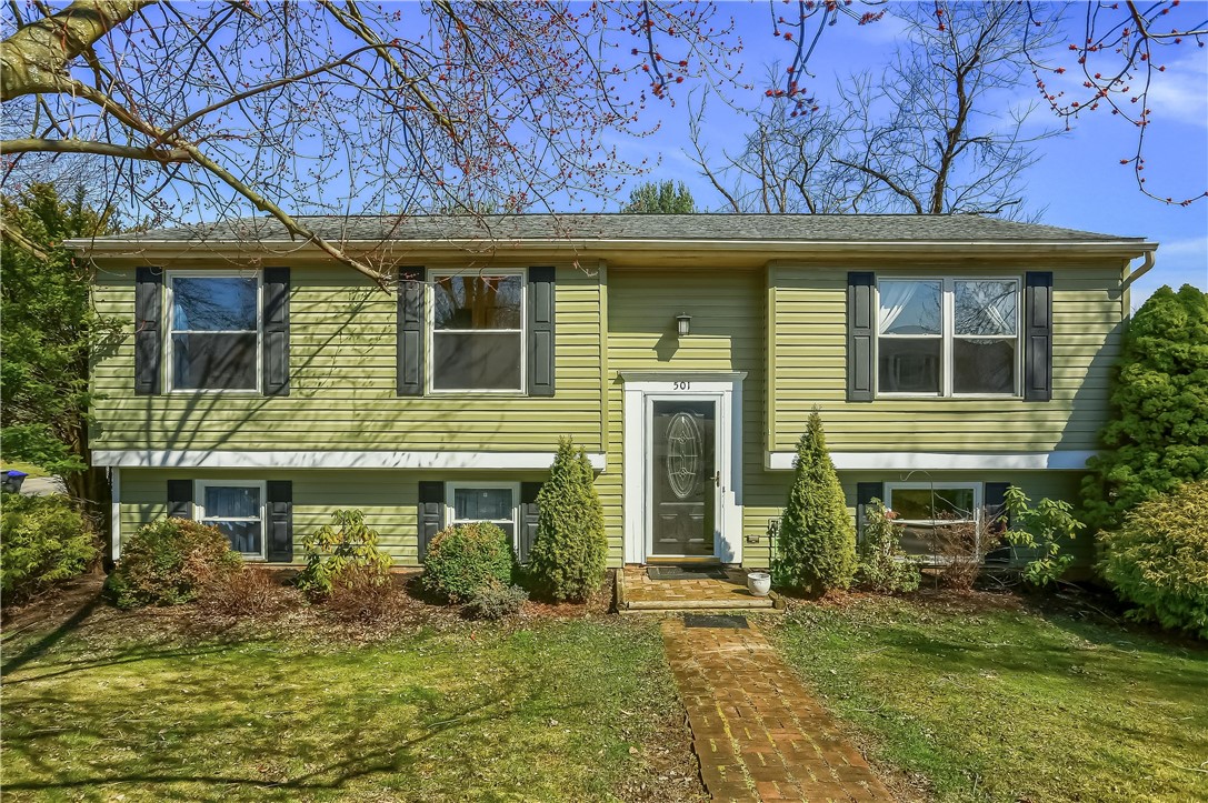 501 Crestwood Court