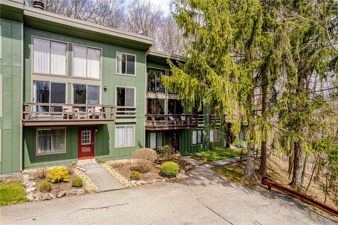 63 Valley View