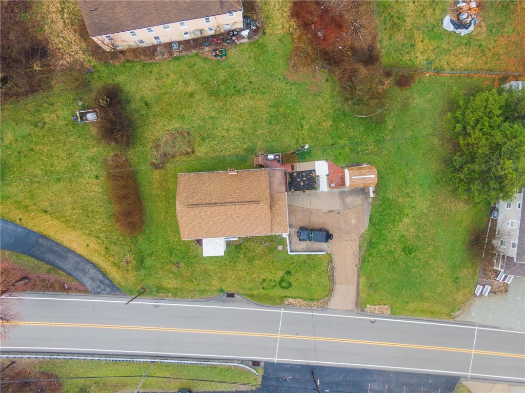 10621 Center Hwy