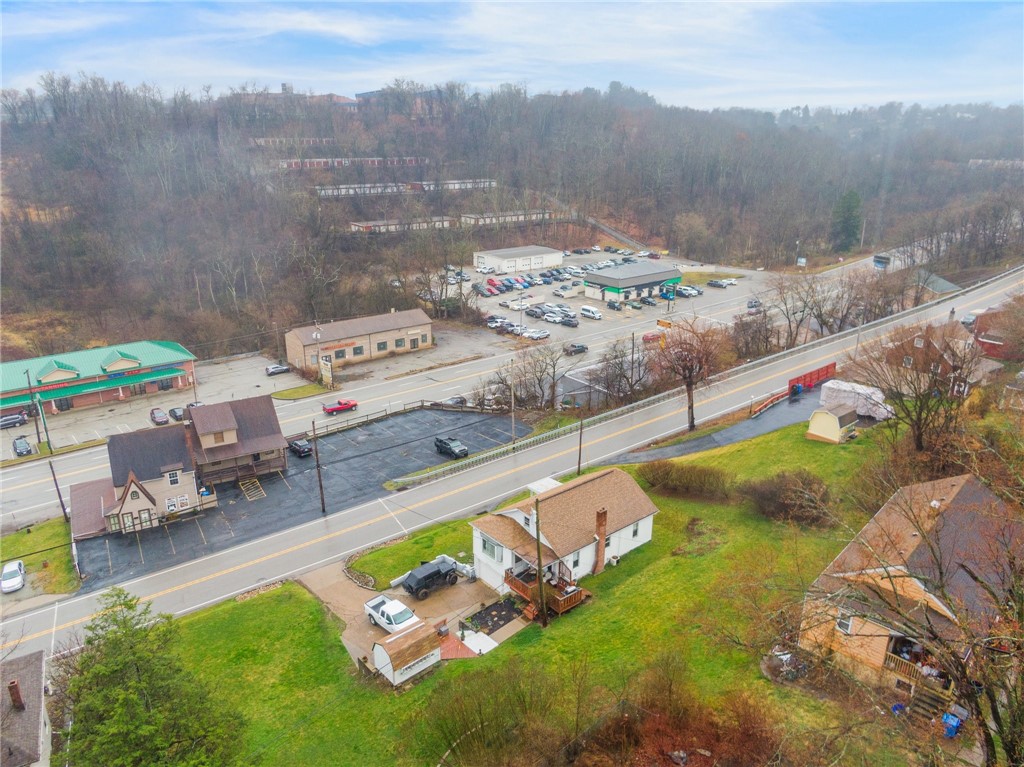 10621 Center Hwy