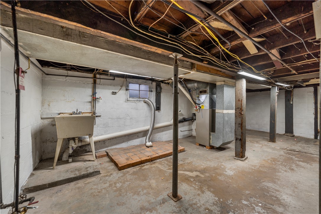 214 E Patterson Ave
