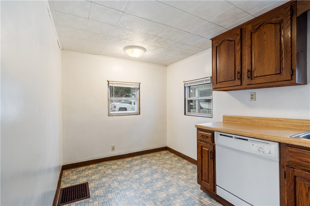 214 E Patterson Ave