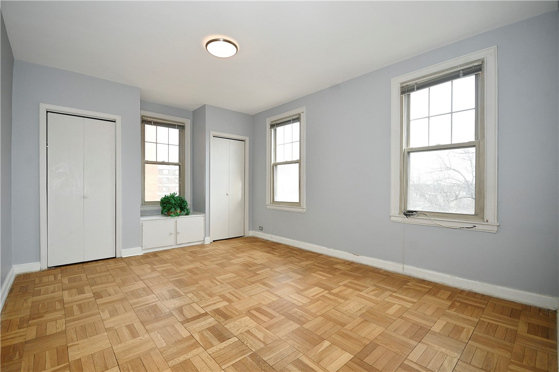 144 N Dithridge St 501