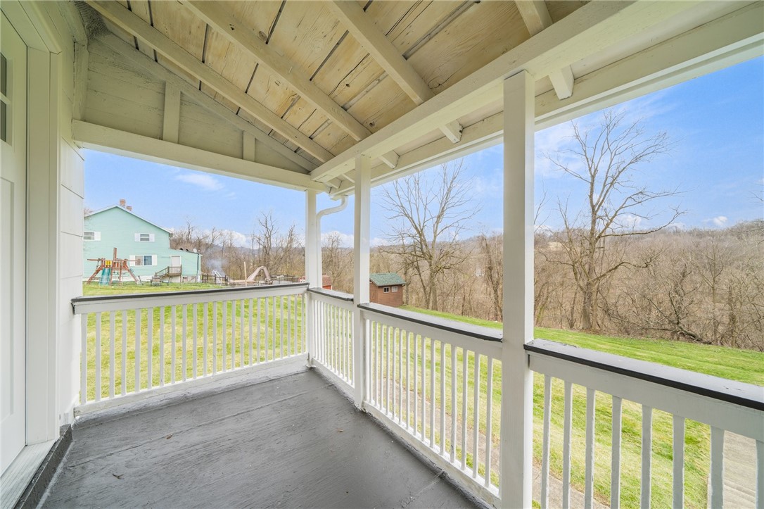 61 Clopper St