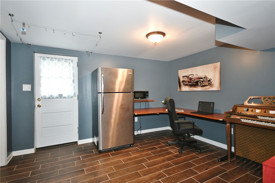 301 Mcintosh Dr