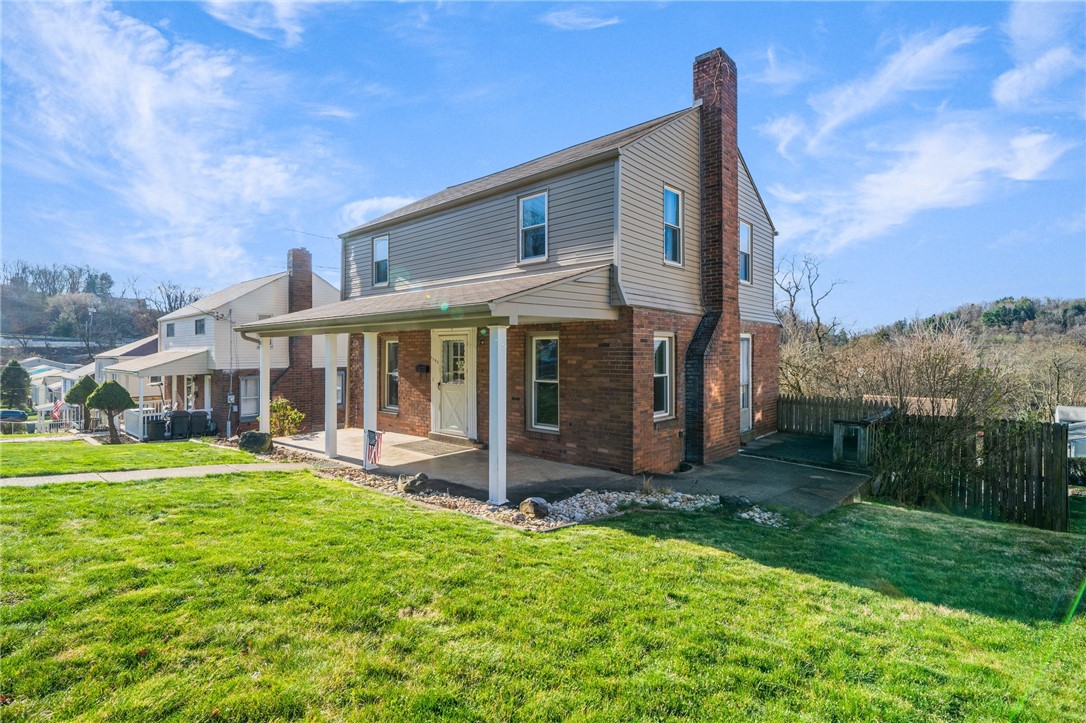 1302 Walnut St