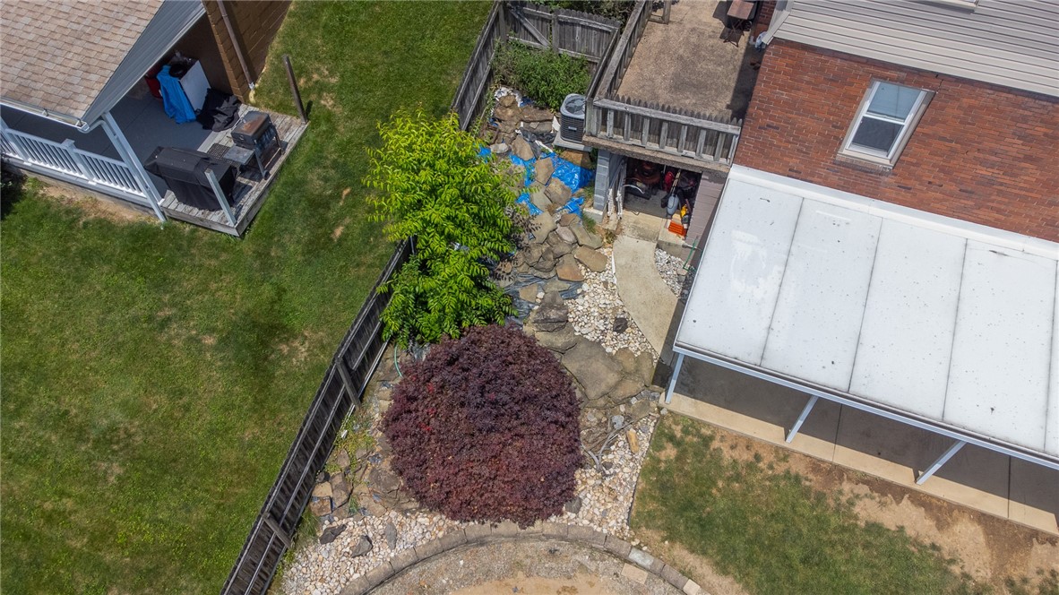 1302 Walnut St