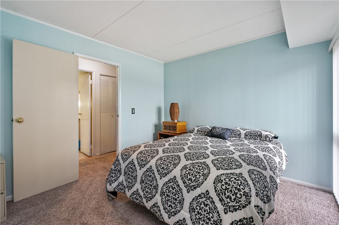 2208 Charlemagne Cir