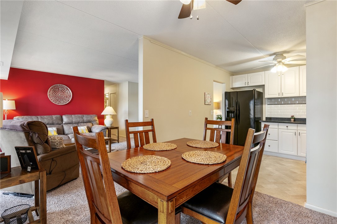 2208 Charlemagne Cir