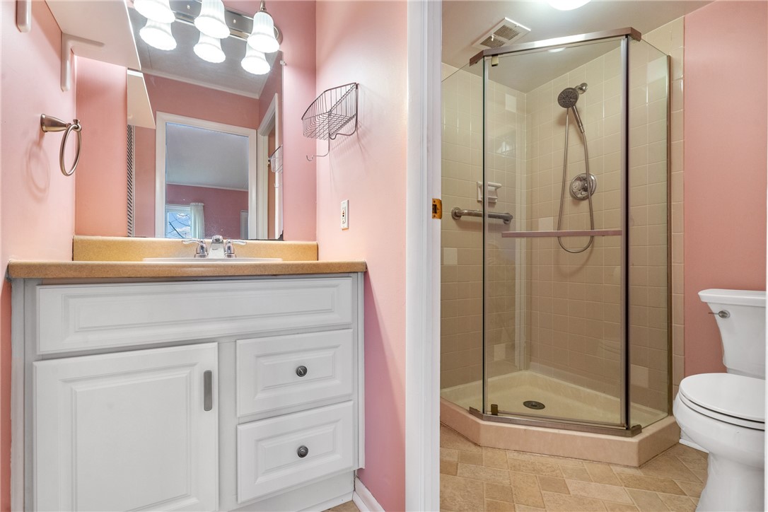 2208 Charlemagne Cir