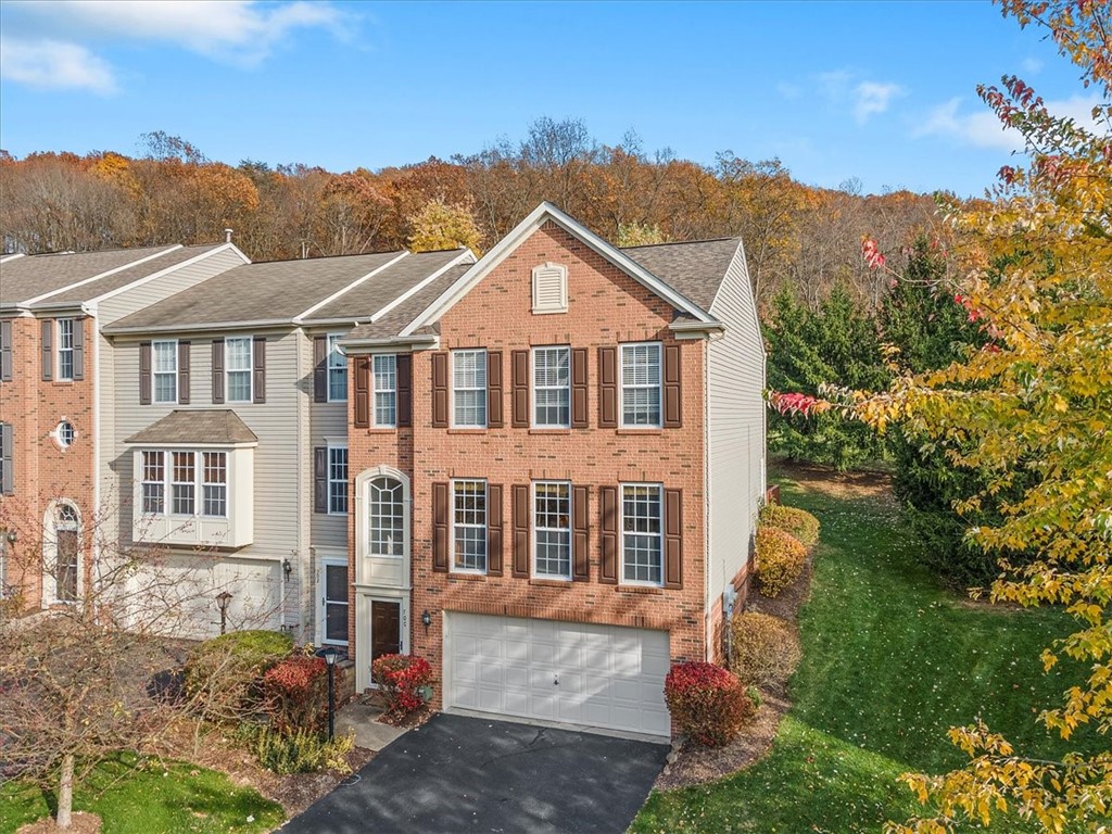 700 Bush Dr