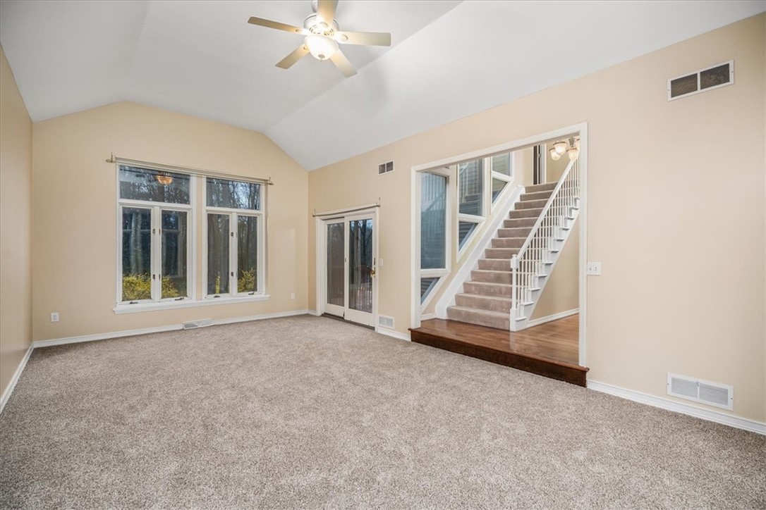 36 Meetinghouse Ln