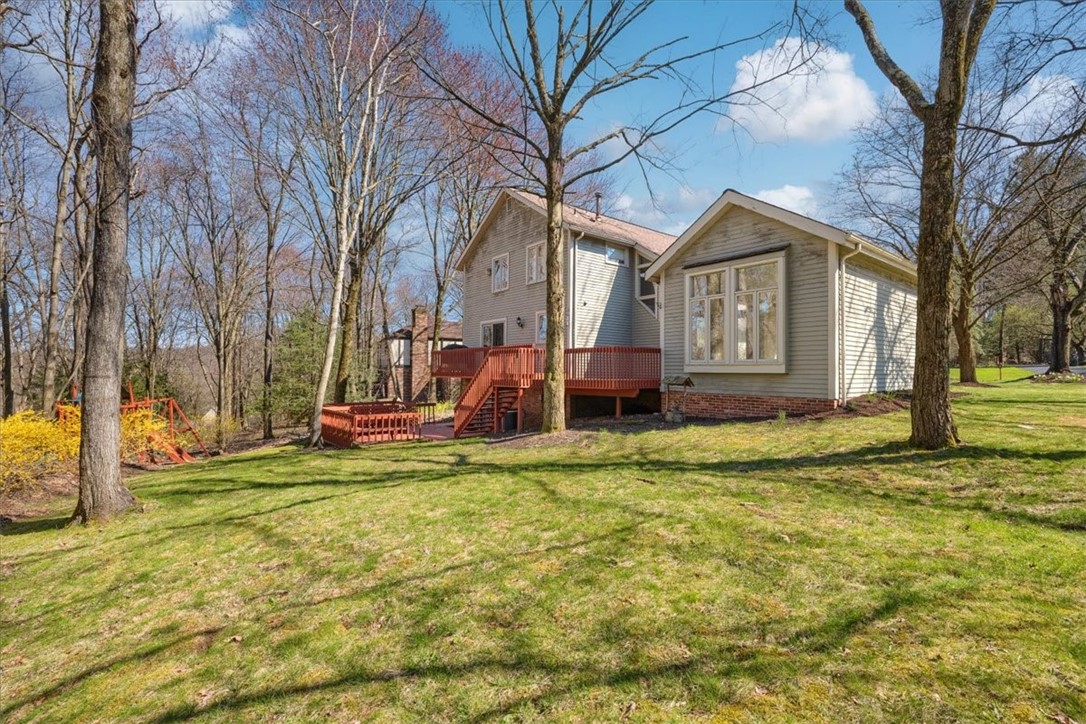 36 Meetinghouse Ln