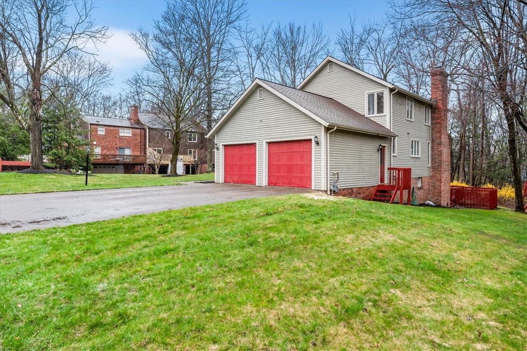36 Meetinghouse Ln