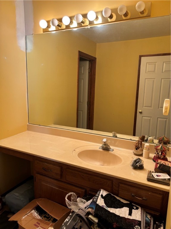 2117 S Huntington Ct