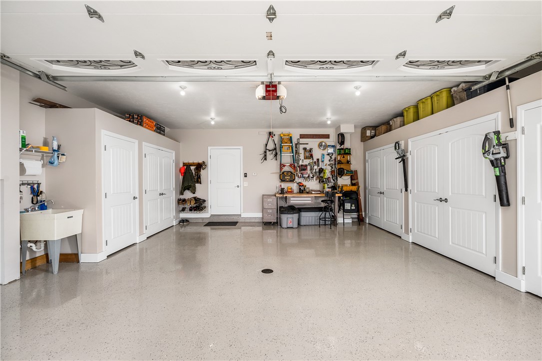 3079 Warwick Drive