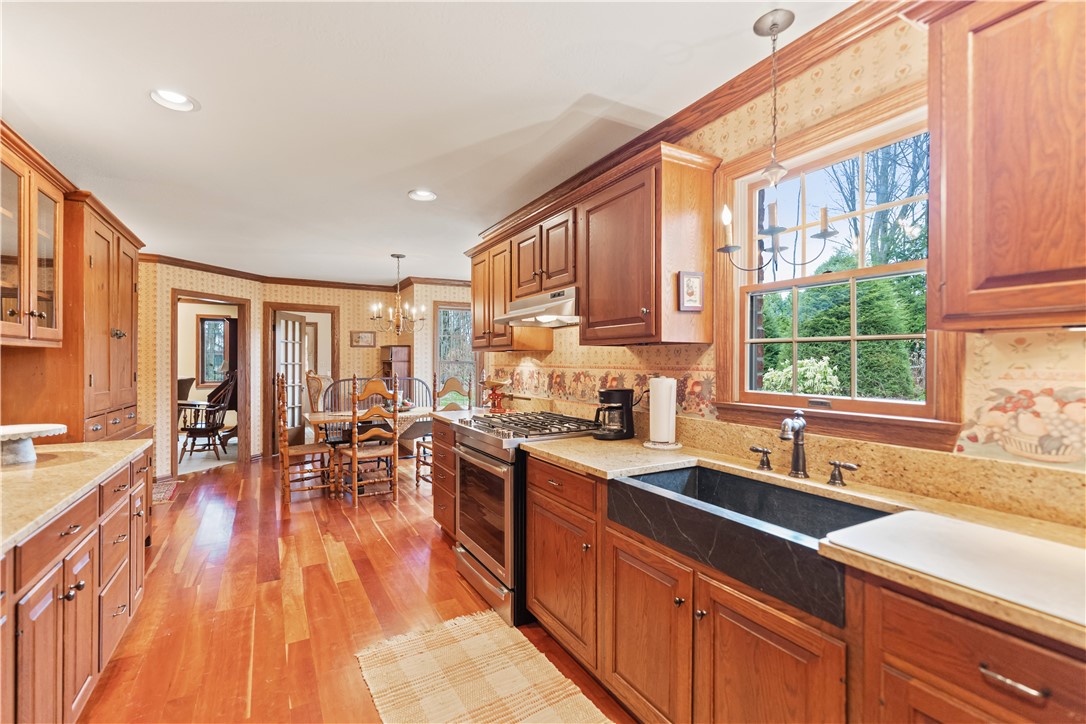 111 Red Brush Trl