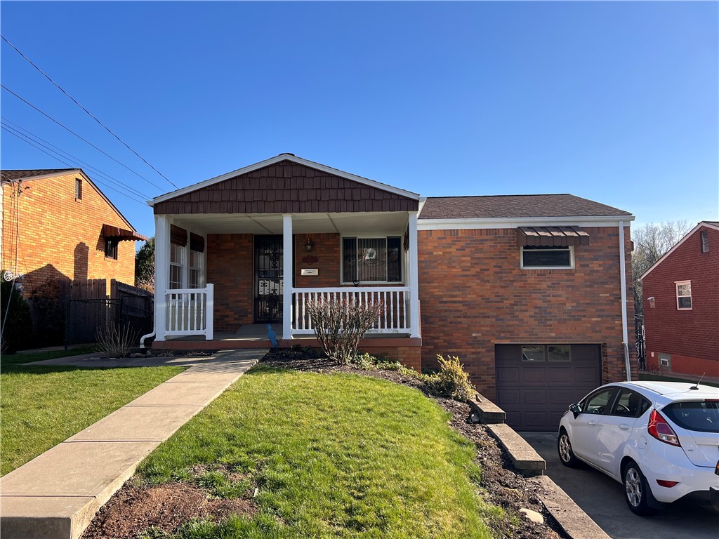 1411 Kinmount St