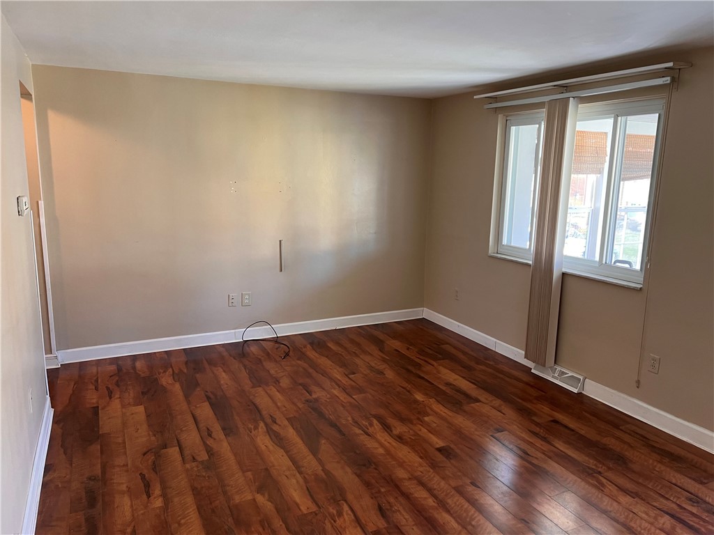1411 Kinmount St