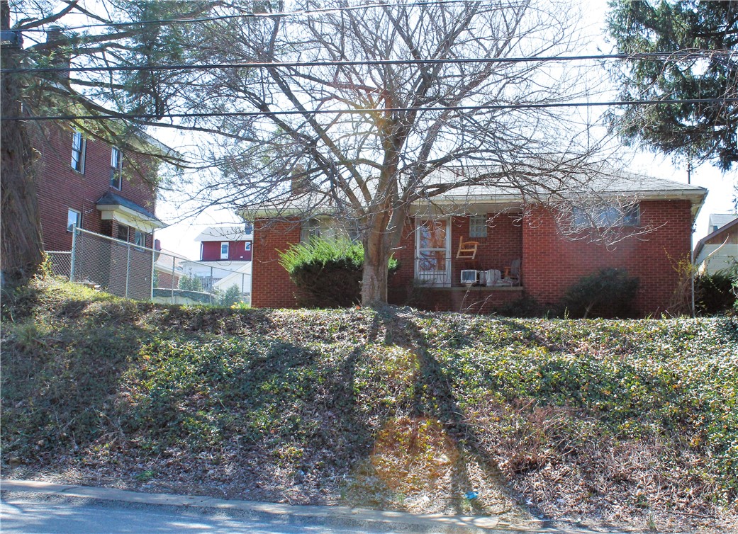 1030 Lincoln Way