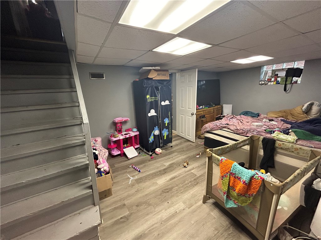 226 Oxford Dr