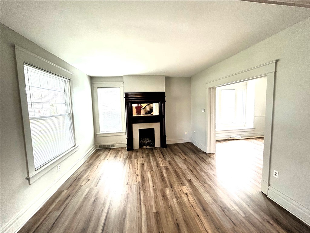 224 E Edgewood Ave