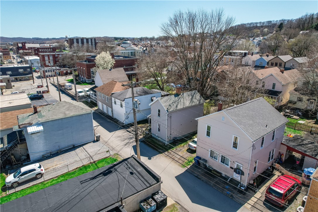 726 Bell Ave