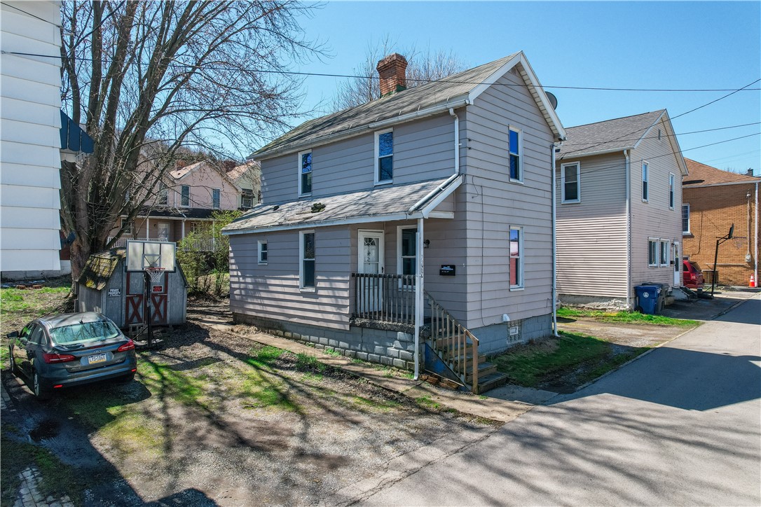 726 Bell Ave