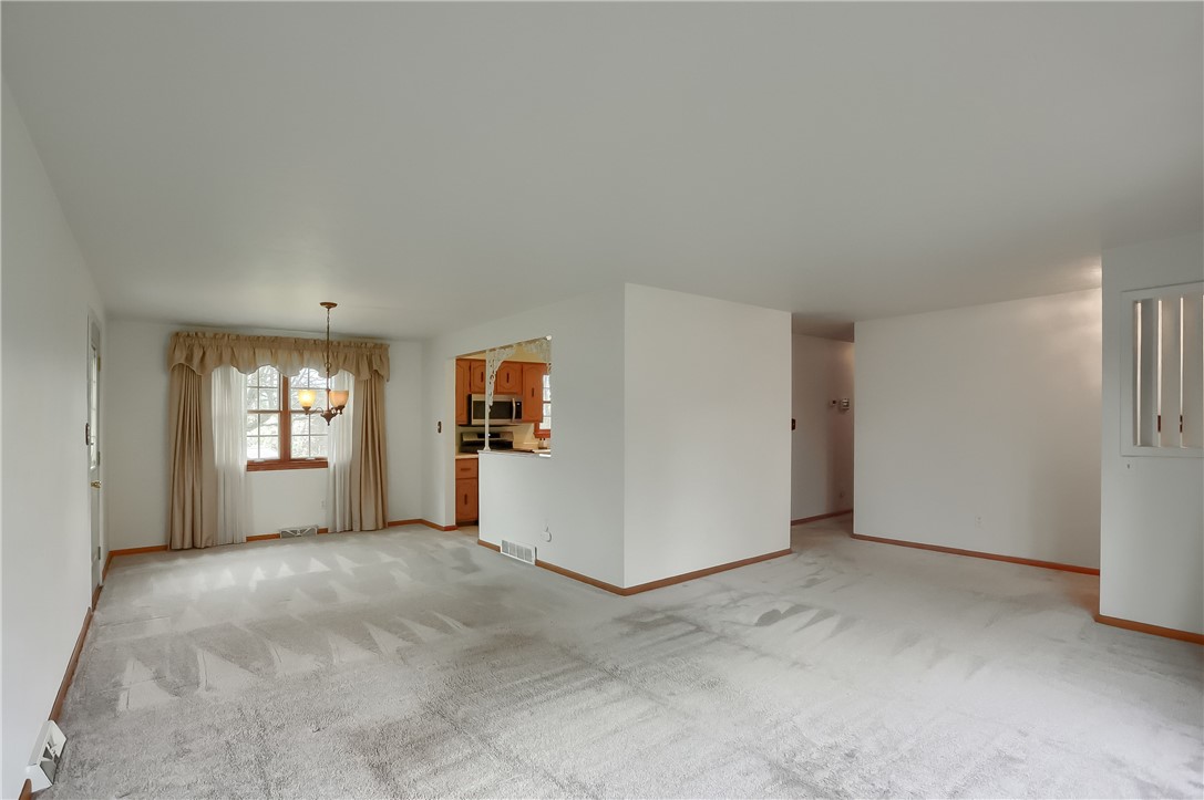 101 Fairdale Ct