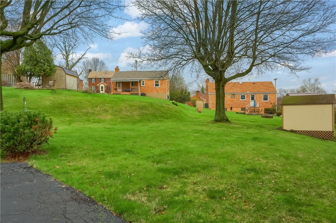 101 Fairdale Ct