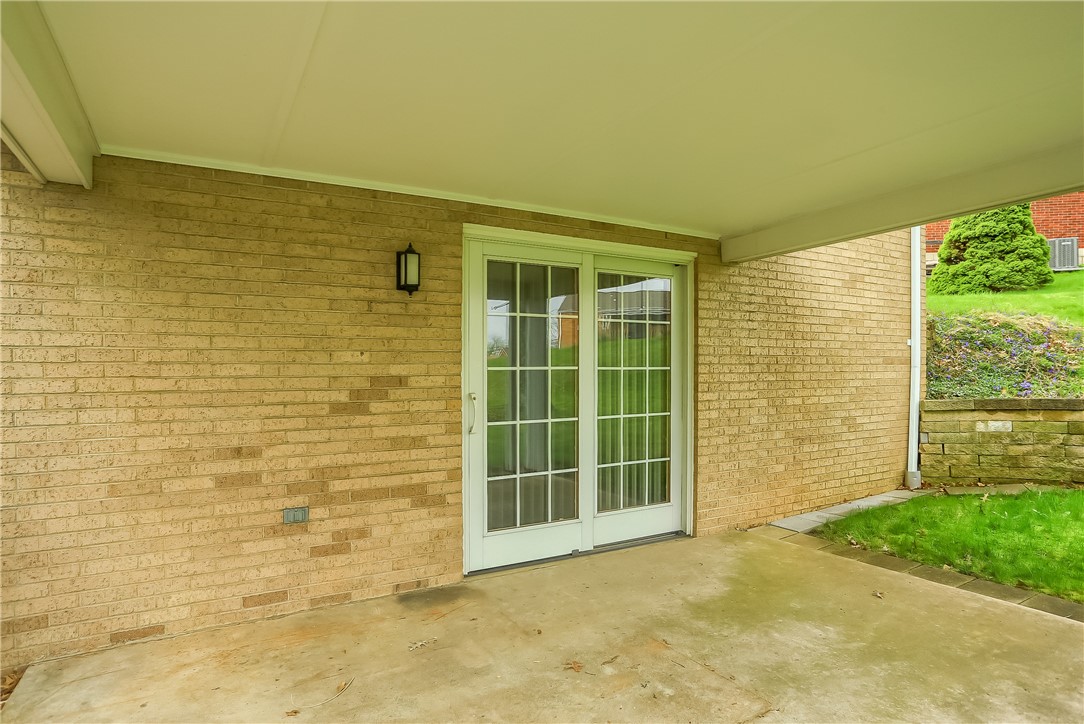 101 Fairdale Ct