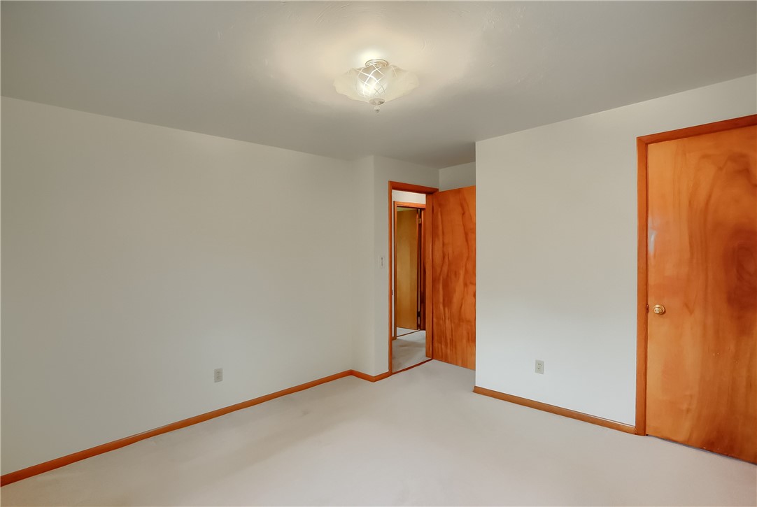 101 Fairdale Ct
