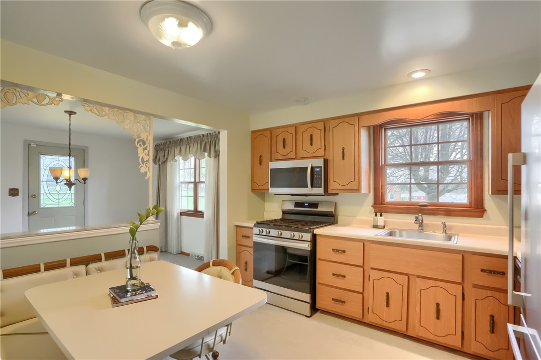 101 Fairdale Ct