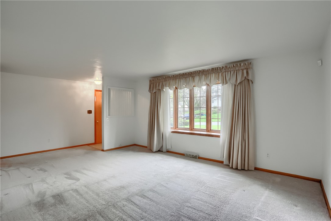 101 Fairdale Ct
