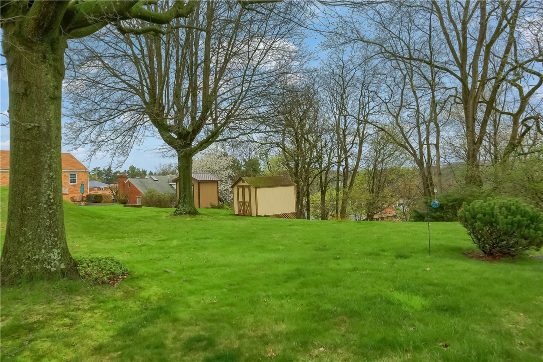 101 Fairdale Ct