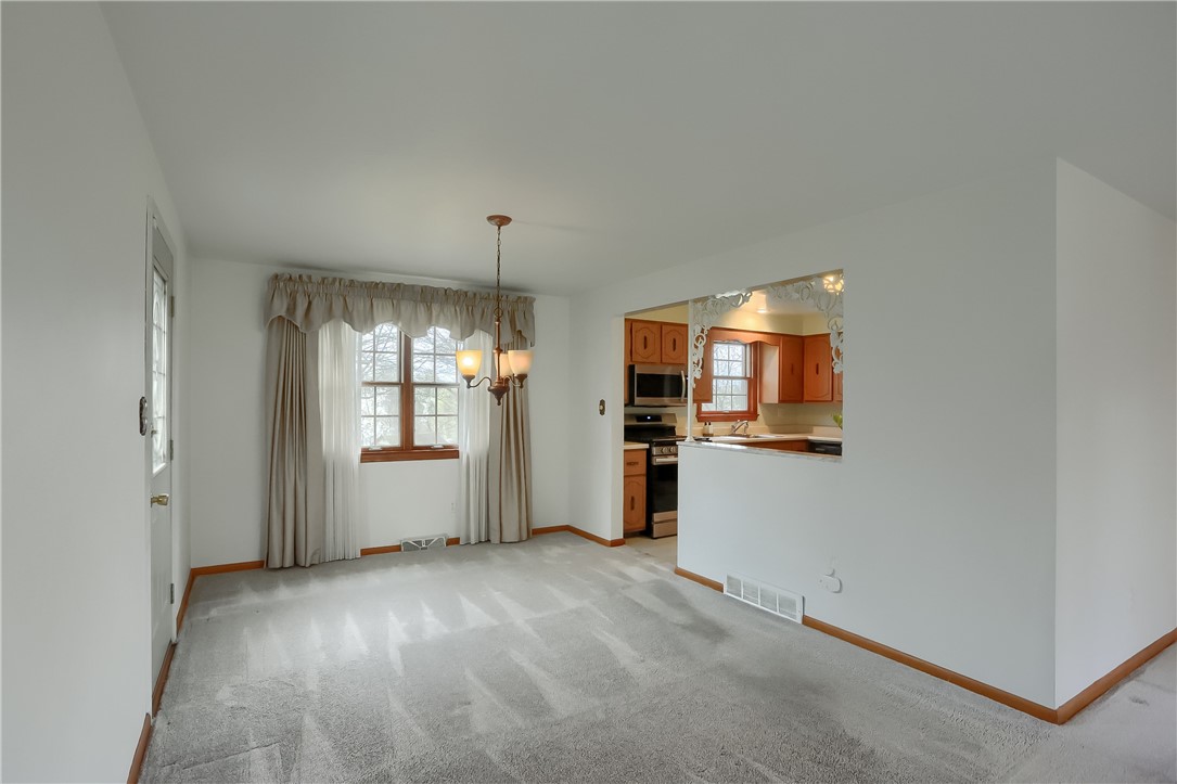 101 Fairdale Ct