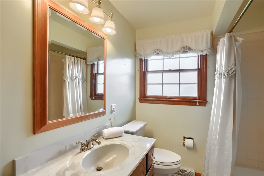 101 Fairdale Ct