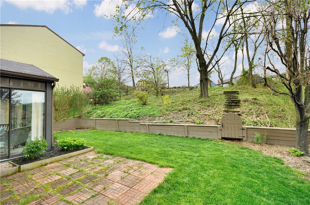 106 Meadow Ct